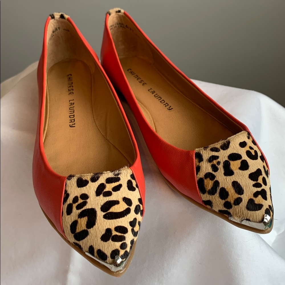 NEW Chinese Laundry with leopard and metal accents